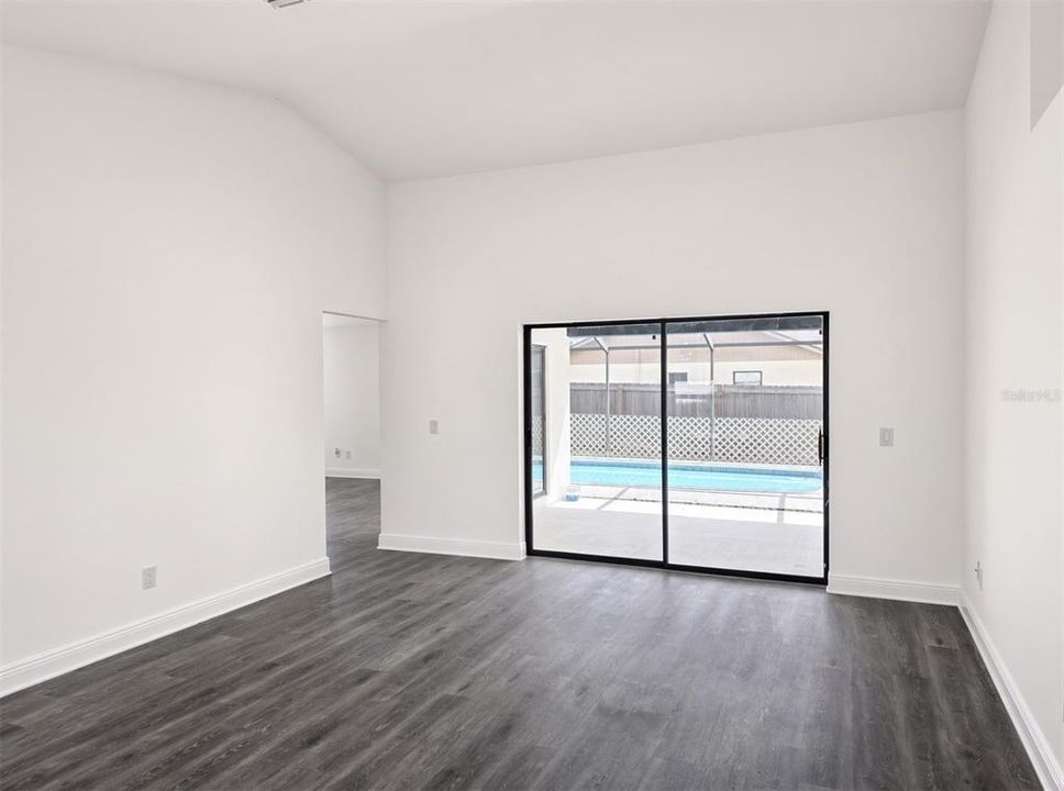 На продажу: $359,900 (3 спален, 2 ванн, 1776 Квадратных фут)