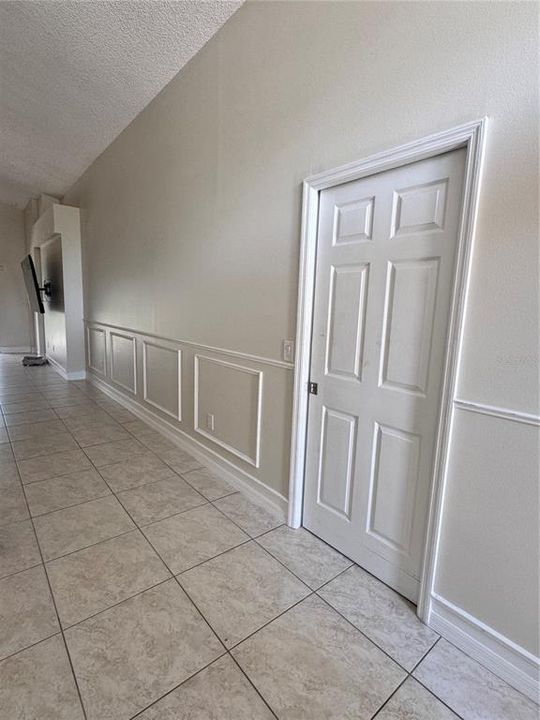 For Rent: $2,400 (4 beds, 2 baths, 1788 Square Feet)