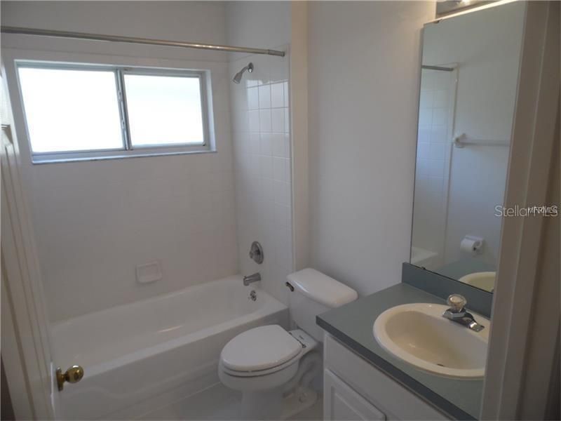 For Rent: $2,400 (4 beds, 2 baths, 1788 Square Feet)