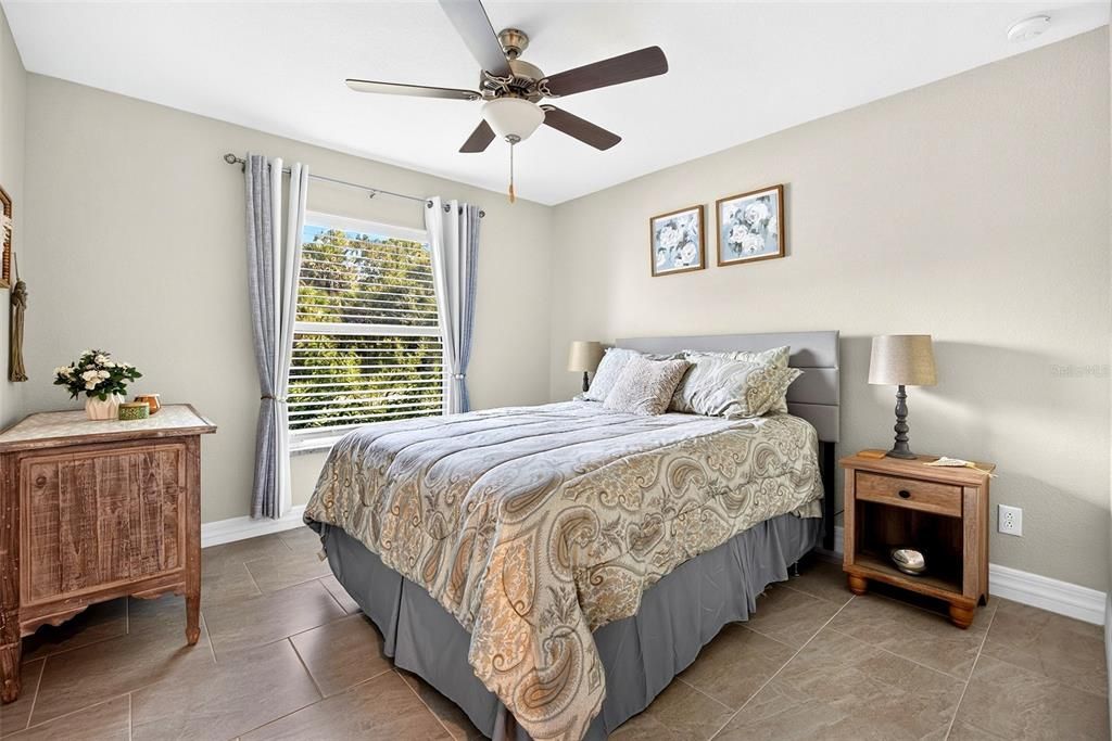 En Venta: $319,900 (3 camas, 2 baños, 1427 Pies cuadrados)