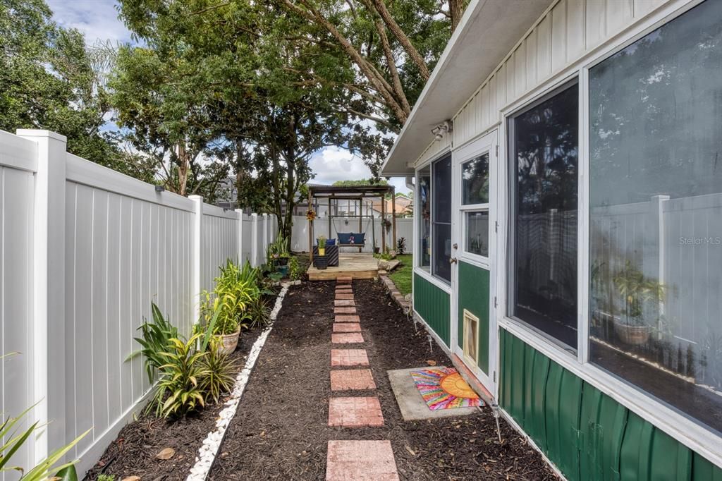 En Venta: $449,500 (4 camas, 2 baños, 1500 Pies cuadrados)
