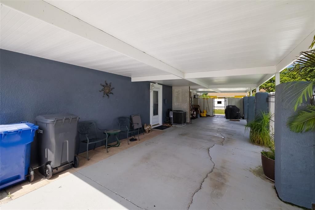 For Sale: $399,000 (4 beds, 2 baths, 1636 Square Feet)