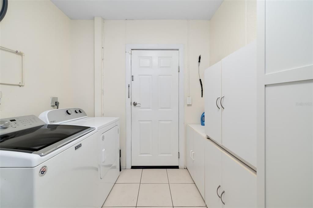 For Sale: $399,000 (4 beds, 2 baths, 1636 Square Feet)