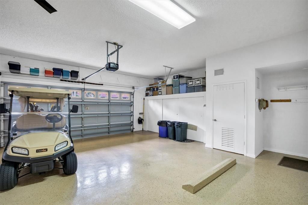 For Sale: $327,000 (3 beds, 3 baths, 2372 Square Feet)
