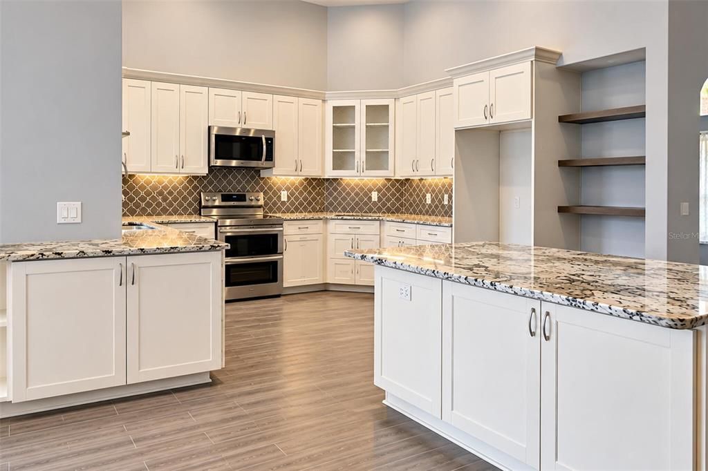 For Sale: $1,135,000 (4 beds, 3 baths, 3126 Square Feet)