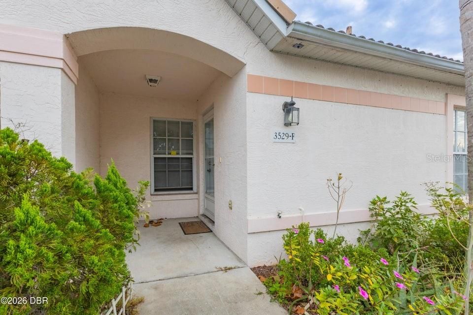 En Venta: $215,000 (3 camas, 2 baños, 1352 Pies cuadrados)