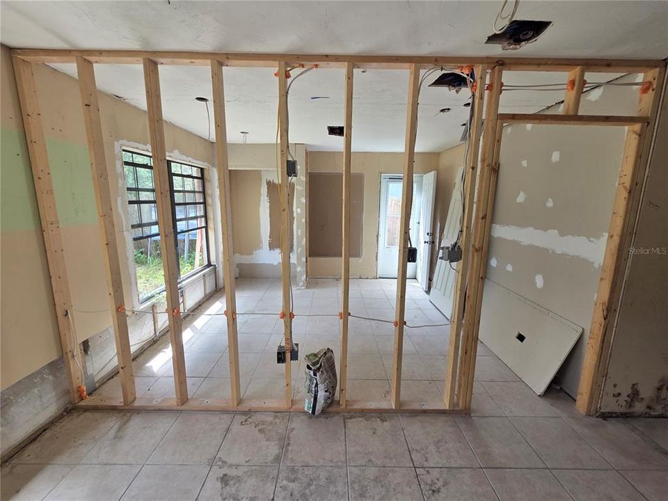 En Venta: $199,000 (3 camas, 2 baños, 1456 Pies cuadrados)
