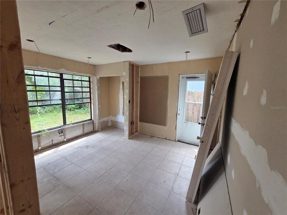 En Venta: $199,000 (3 camas, 2 baños, 1456 Pies cuadrados)