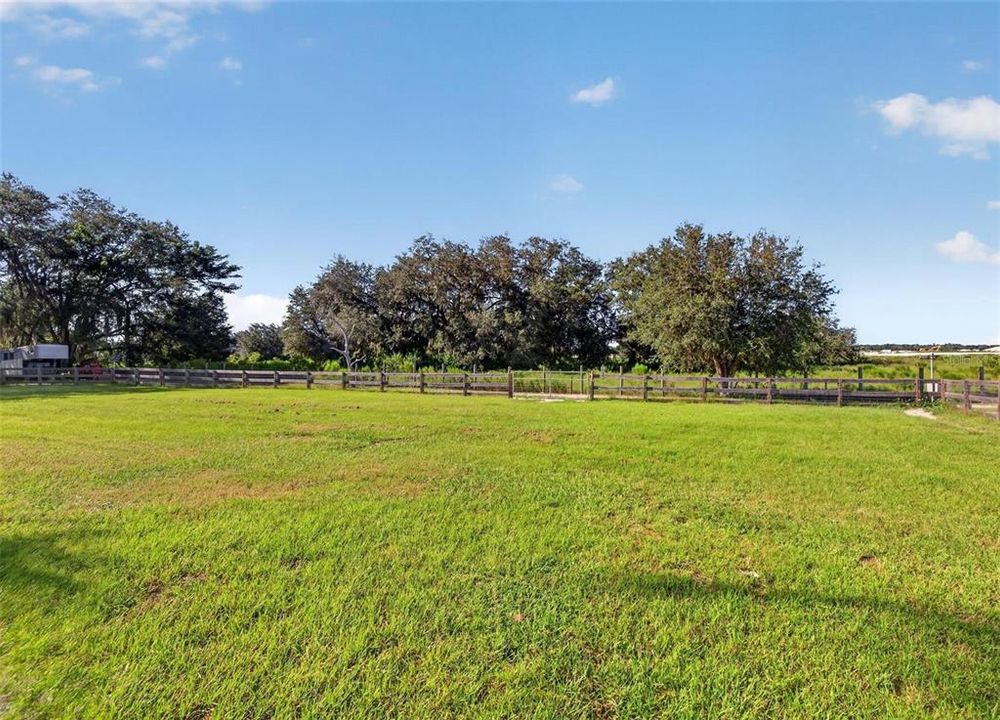 En Venta: $1,500,000 (4 camas, 3 baños, 4115 Pies cuadrados)
