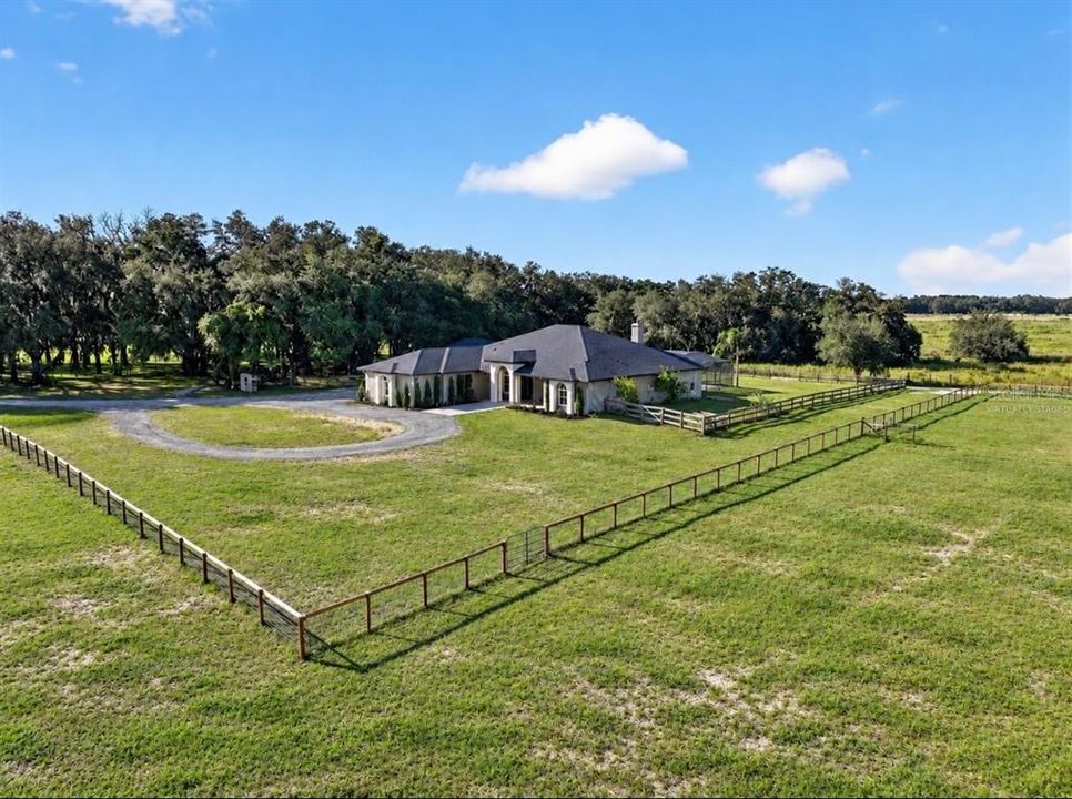 En Venta: $1,500,000 (4 camas, 3 baños, 4115 Pies cuadrados)