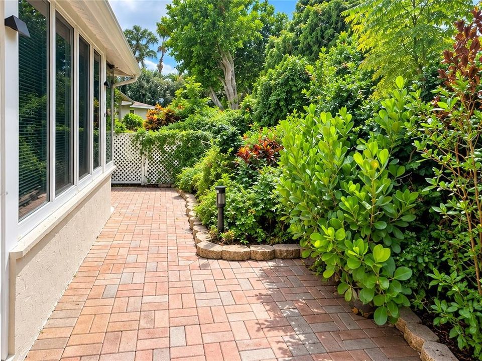 En Venta: $350,000 (2 camas, 2 baños, 1206 Pies cuadrados)
