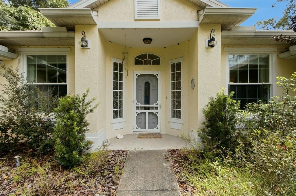For Sale: $475,000 (4 beds, 3 baths, 2046 Square Feet)