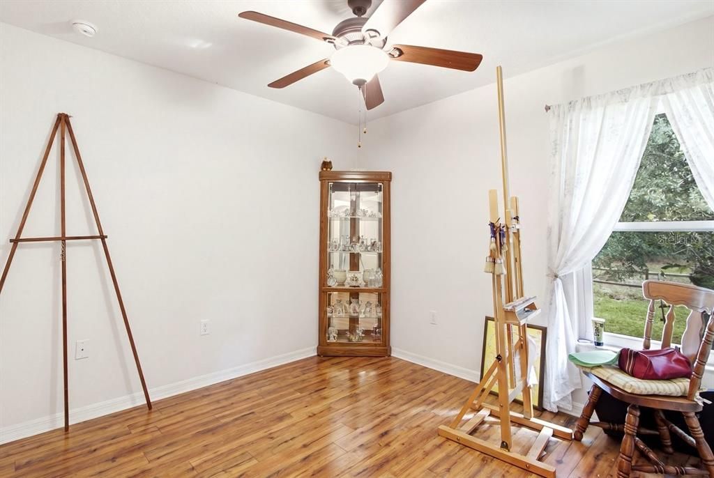 For Sale: $475,000 (4 beds, 3 baths, 2046 Square Feet)