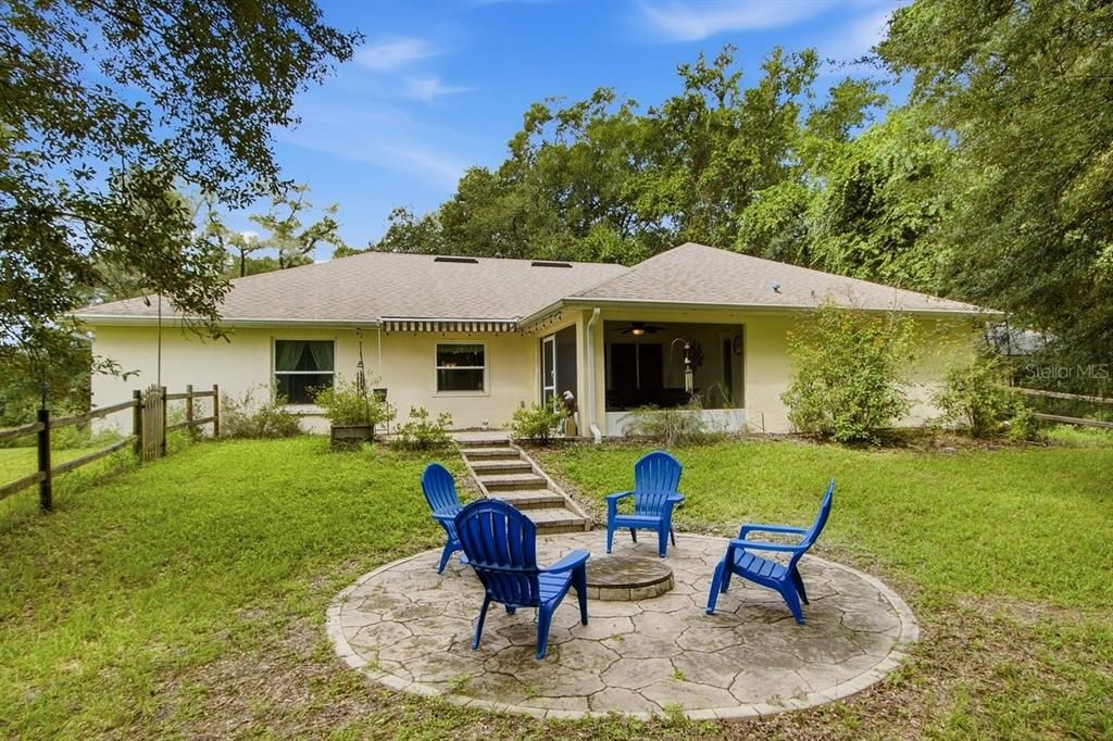 For Sale: $475,000 (4 beds, 3 baths, 2046 Square Feet)