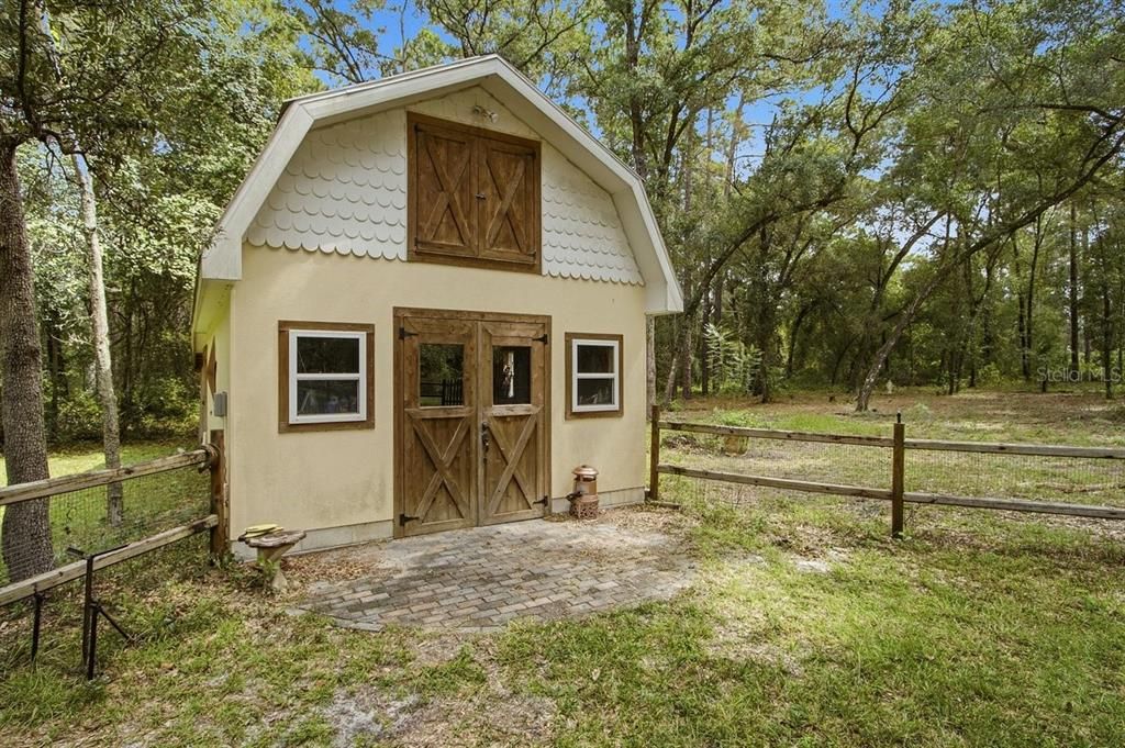 For Sale: $475,000 (4 beds, 3 baths, 2046 Square Feet)