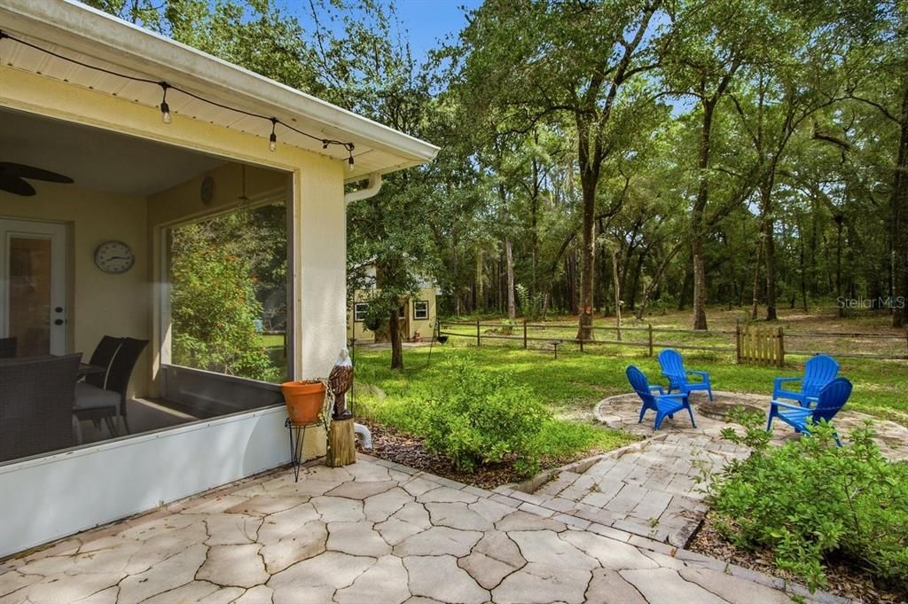For Sale: $475,000 (4 beds, 3 baths, 2046 Square Feet)