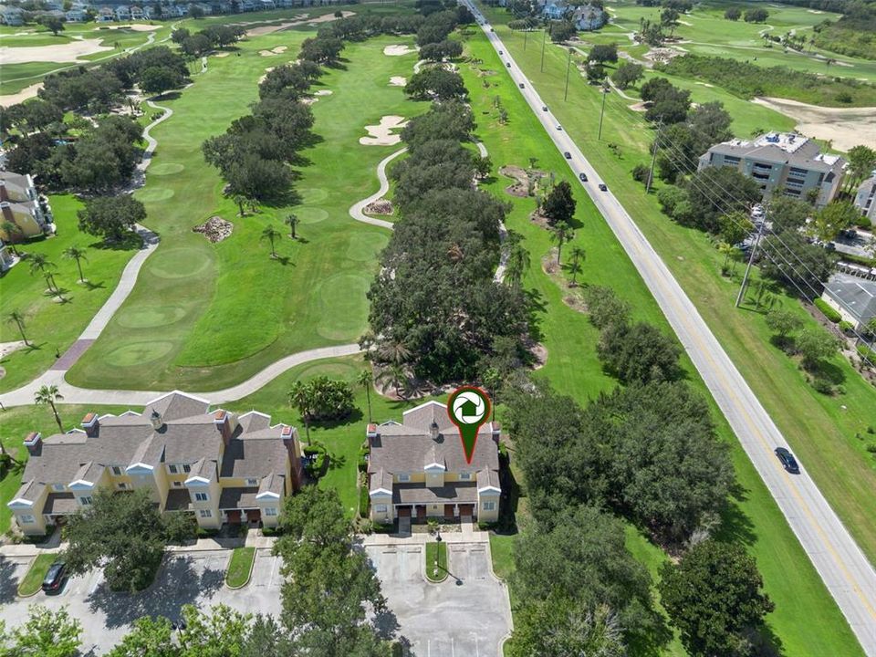 For Sale: $299,999 (3 beds, 3 baths, 2124 Square Feet)