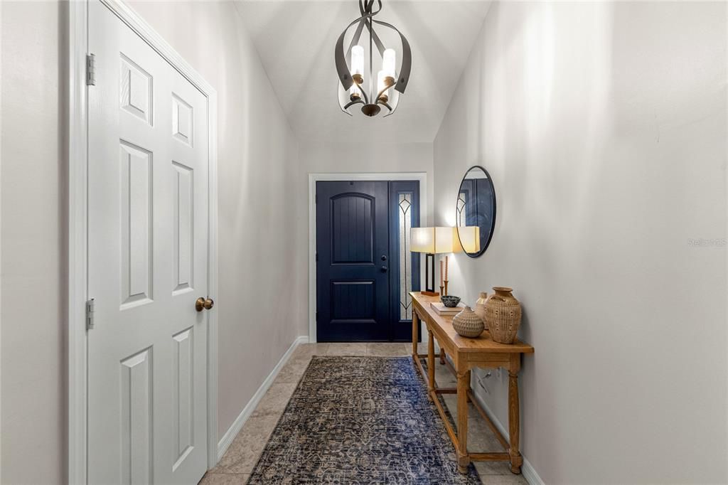 For Sale: $375,000 (3 beds, 2 baths, 1872 Square Feet)