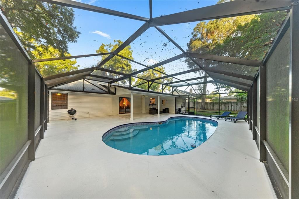 For Sale: $375,000 (3 beds, 2 baths, 1872 Square Feet)