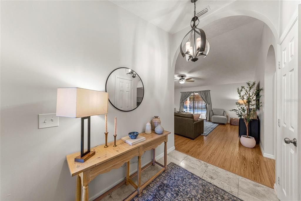 For Sale: $375,000 (3 beds, 2 baths, 1872 Square Feet)