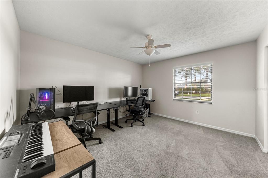 For Sale: $375,000 (3 beds, 2 baths, 1872 Square Feet)
