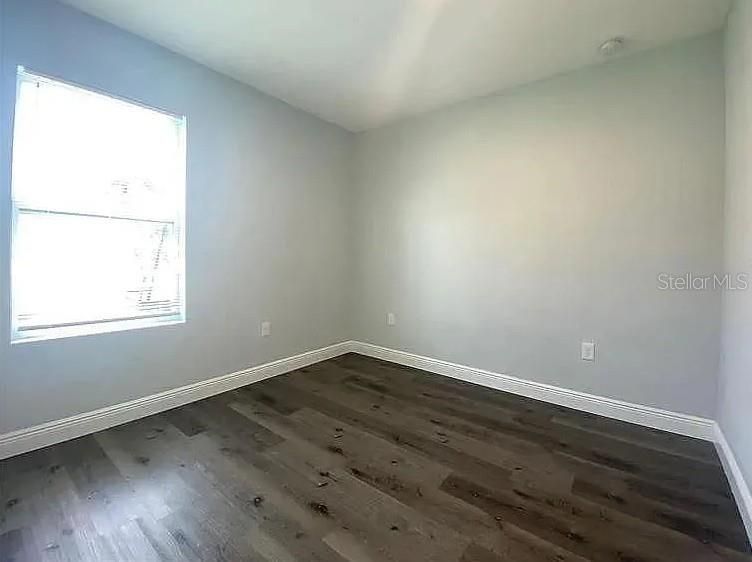 For Rent: $1,649 (3 beds, 2 baths, 1240 Square Feet)