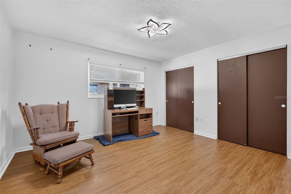 En Venta: $330,000 (3 camas, 3 baños, 1789 Pies cuadrados)