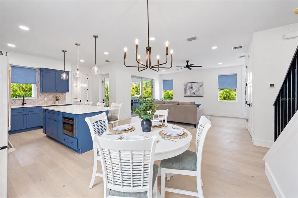 For Sale: $1,690,000 (5 beds, 2 baths, 3032 Square Feet)