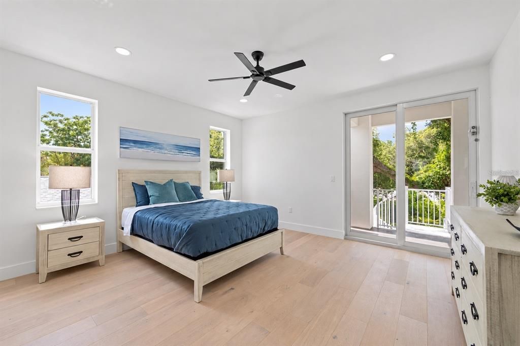 For Sale: $1,690,000 (5 beds, 2 baths, 3032 Square Feet)