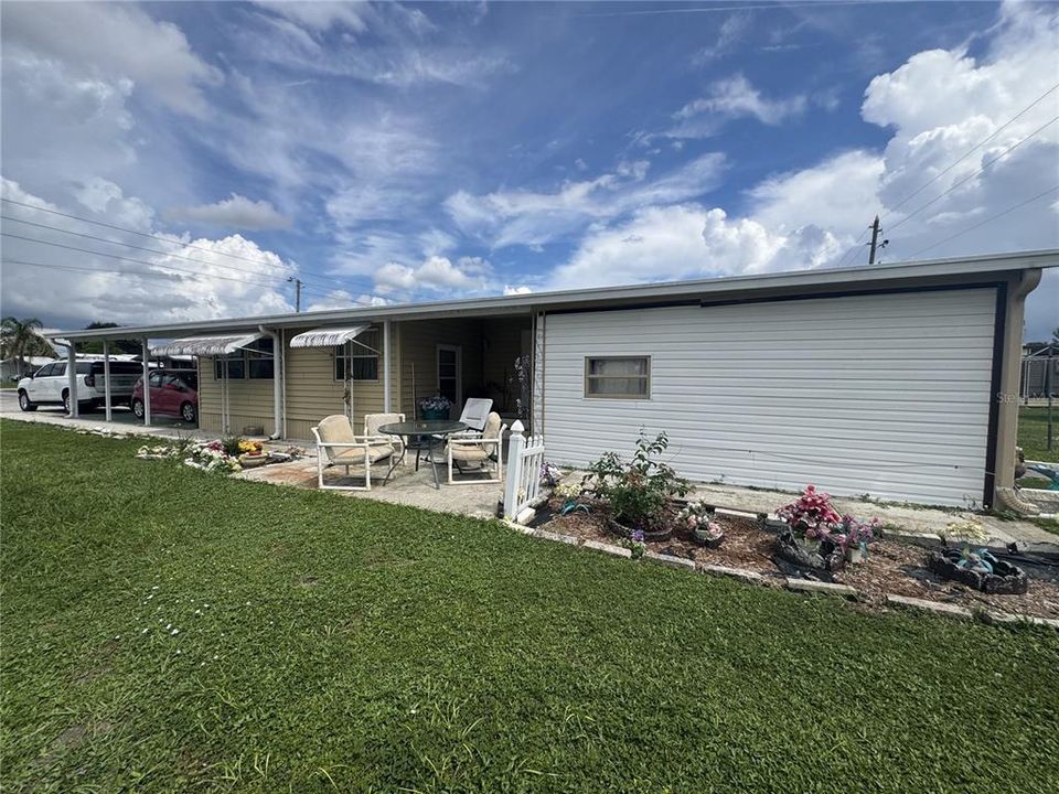 For Sale: $115,000 (3 beds, 2 baths, 780 Square Feet)