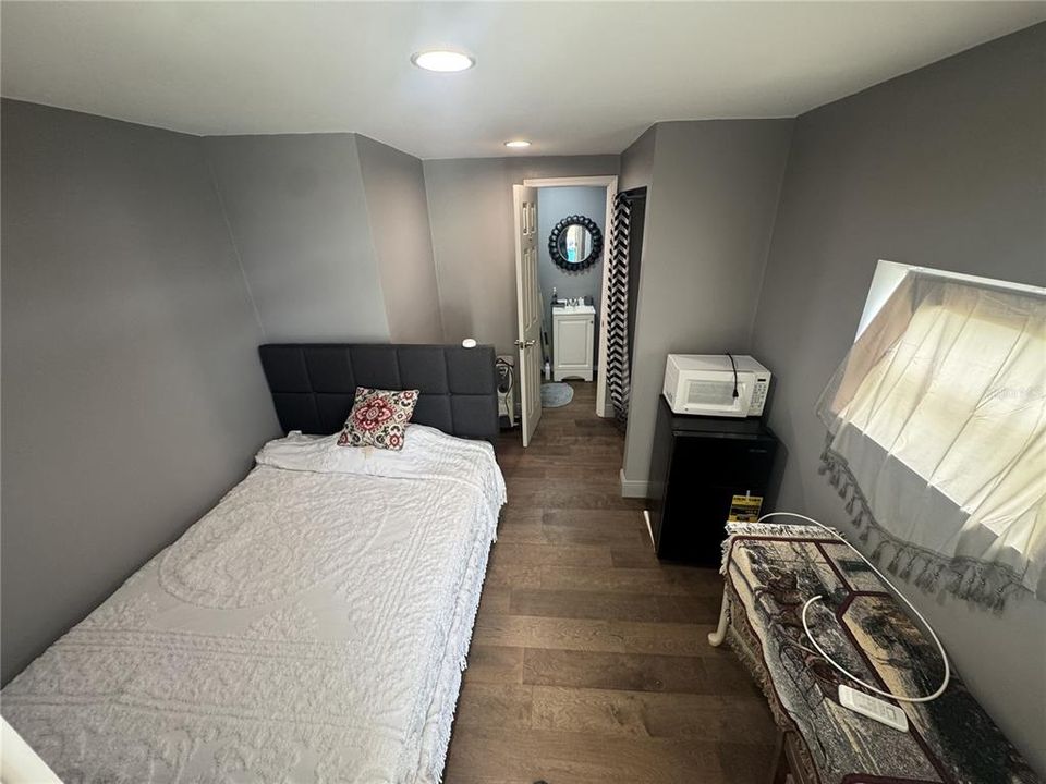 For Sale: $115,000 (3 beds, 2 baths, 780 Square Feet)