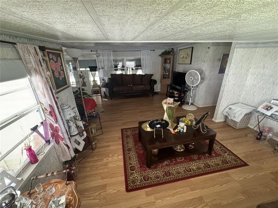 For Sale: $115,000 (3 beds, 2 baths, 780 Square Feet)