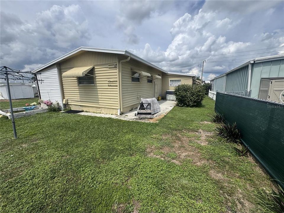 For Sale: $115,000 (3 beds, 2 baths, 780 Square Feet)