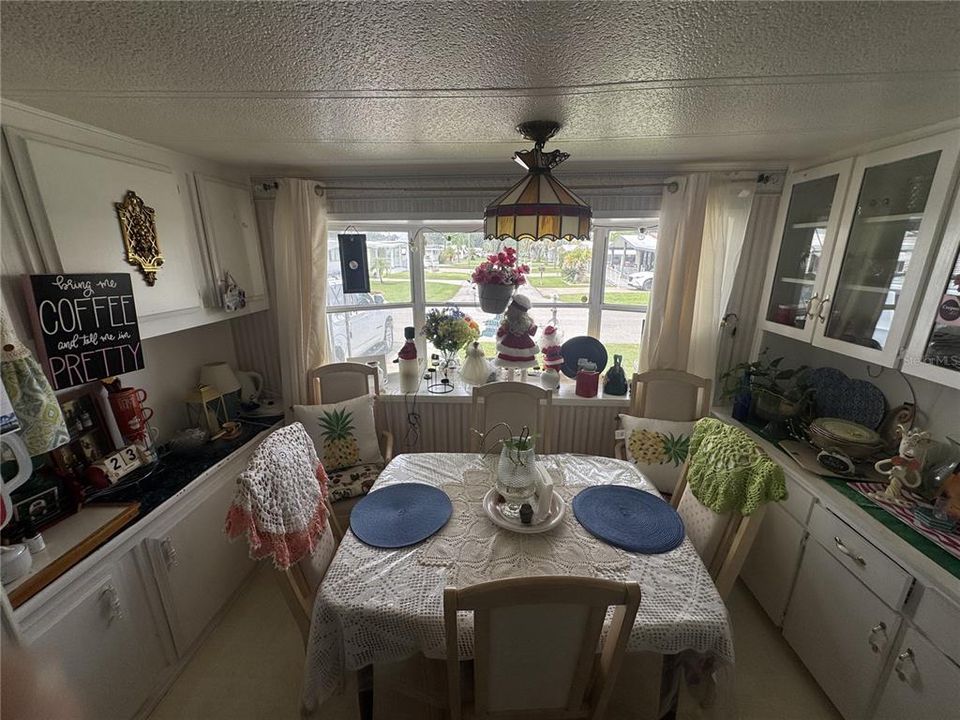 For Sale: $115,000 (3 beds, 2 baths, 780 Square Feet)