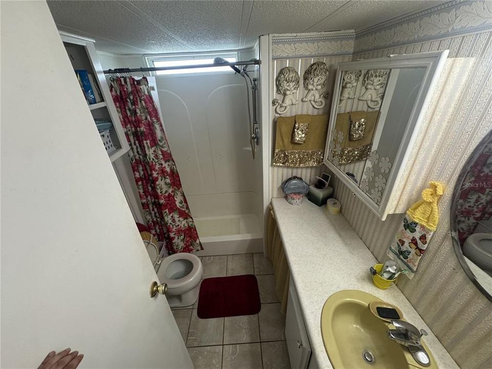 For Sale: $115,000 (3 beds, 2 baths, 780 Square Feet)