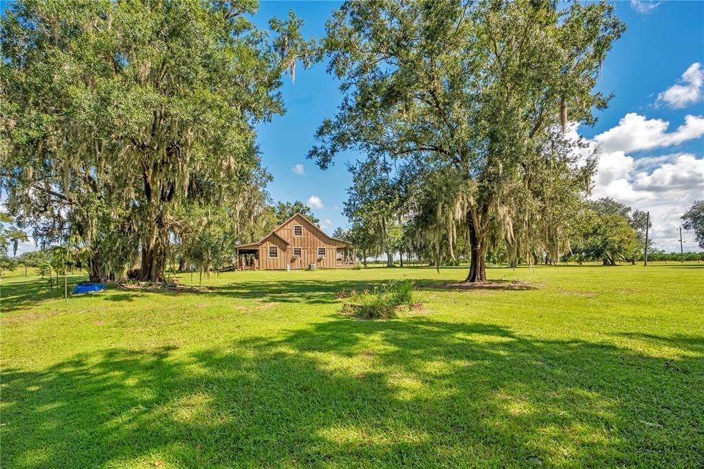 For Sale: $425,000 (2 beds, 1 baths, 1616 Square Feet)