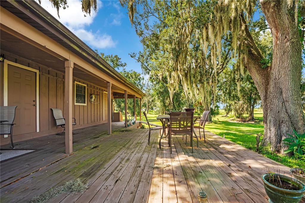 For Sale: $425,000 (2 beds, 1 baths, 1616 Square Feet)