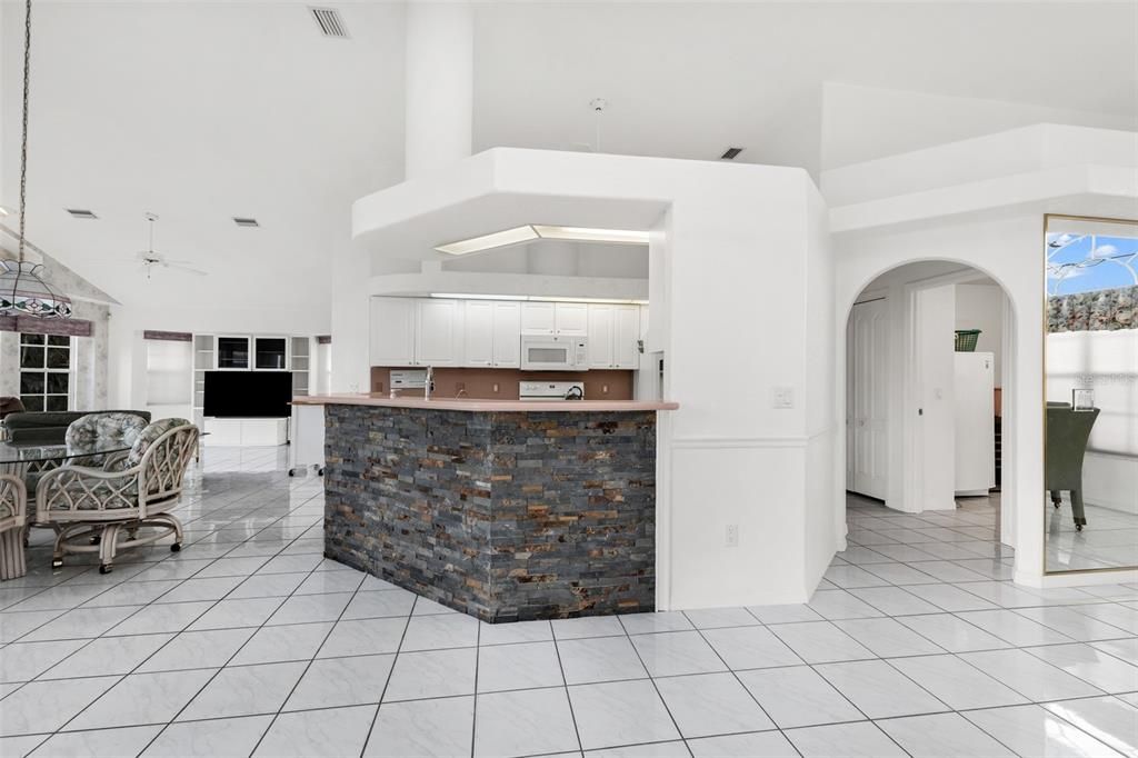En Venta: $625,000 (3 camas, 2 baños, 2184 Pies cuadrados)