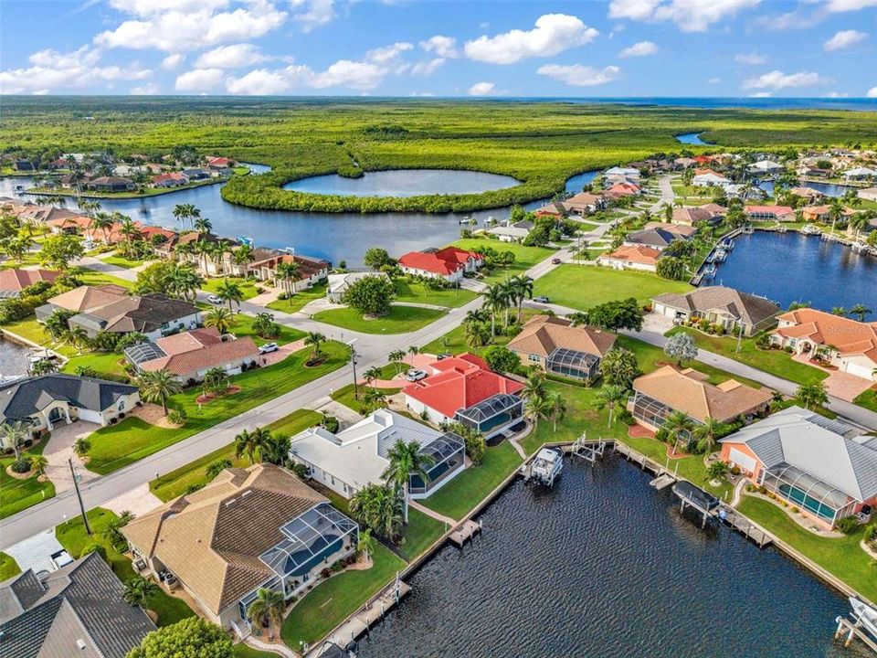 En Venta: $625,000 (3 camas, 2 baños, 2184 Pies cuadrados)