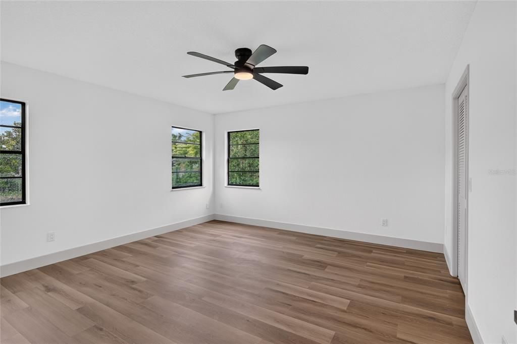: $599,900 (4 camas, 2 baños, 2149 Pies cuadrados)