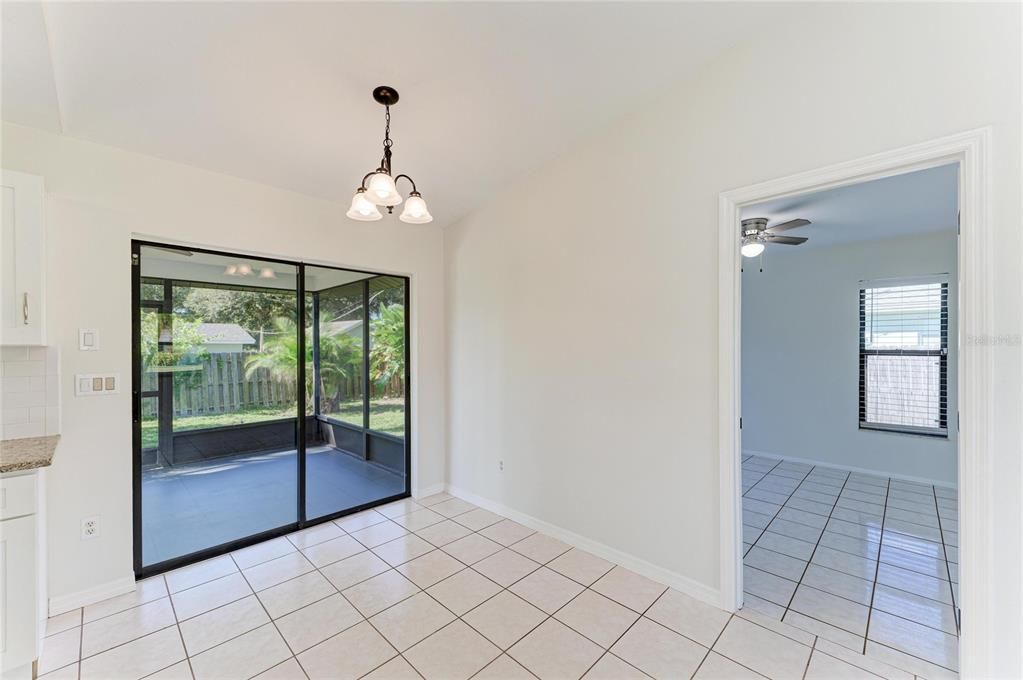 En Venta: $275,000 (2 camas, 2 baños, 948 Pies cuadrados)