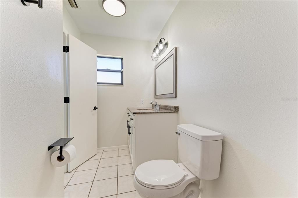 En Venta: $275,000 (2 camas, 2 baños, 948 Pies cuadrados)