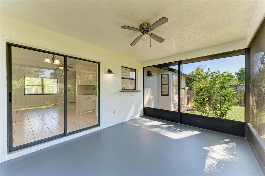 En Venta: $275,000 (2 camas, 2 baños, 948 Pies cuadrados)