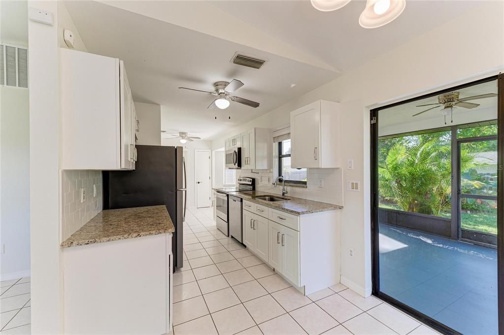 En Venta: $275,000 (2 camas, 2 baños, 948 Pies cuadrados)