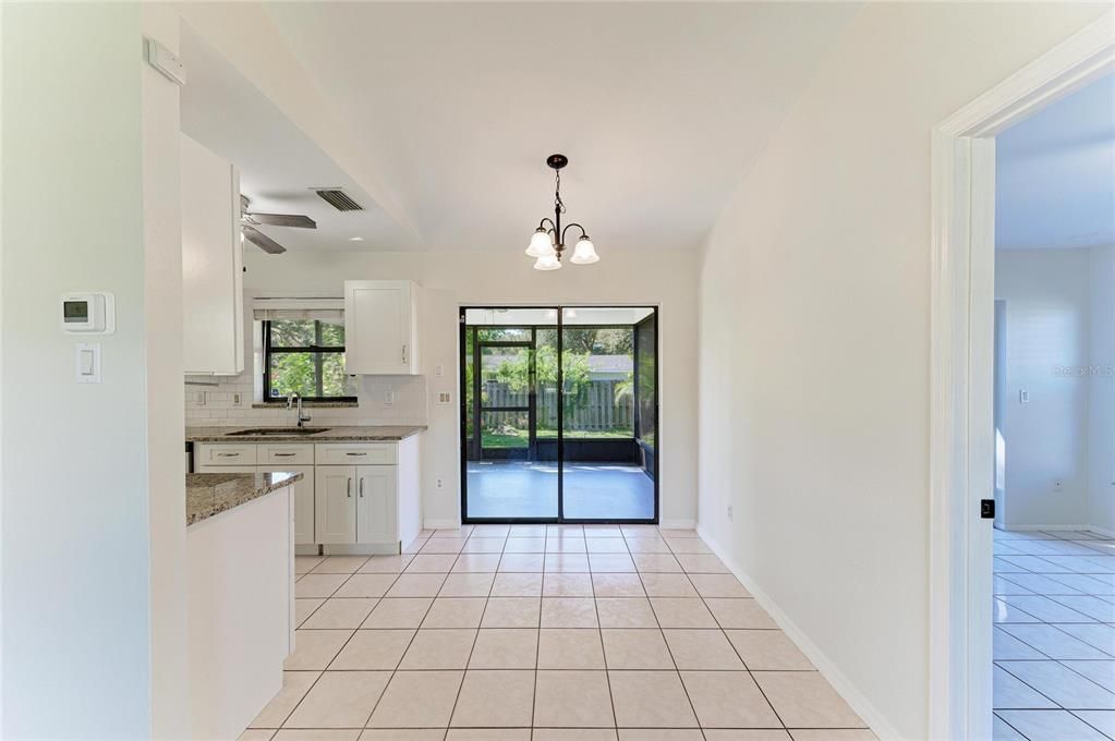 En Venta: $275,000 (2 camas, 2 baños, 948 Pies cuadrados)