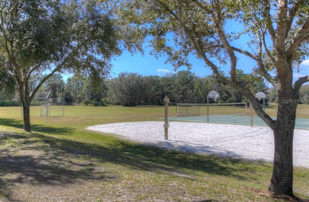 En Venta: $575,000 (4 camas, 3 baños, 2135 Pies cuadrados)