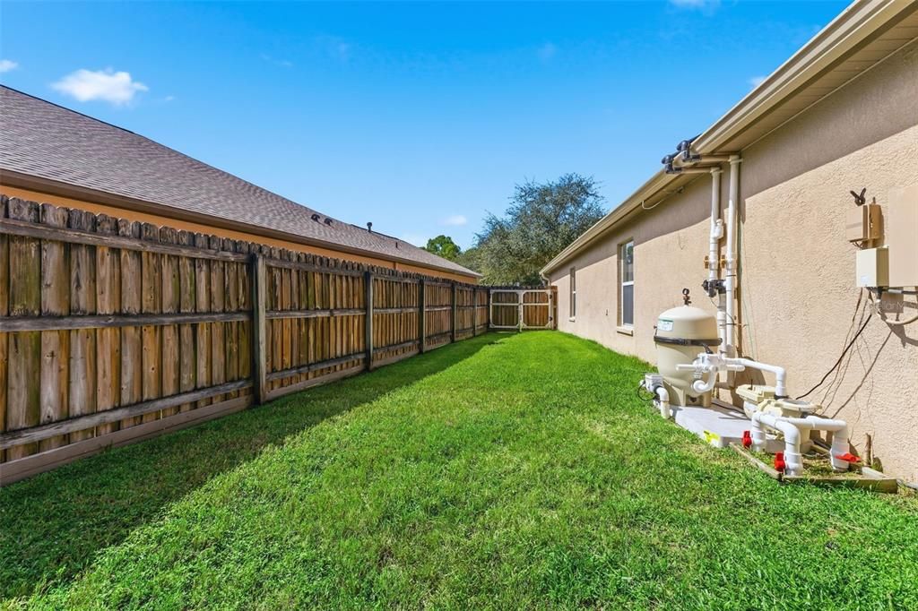En Venta: $575,000 (4 camas, 3 baños, 2135 Pies cuadrados)