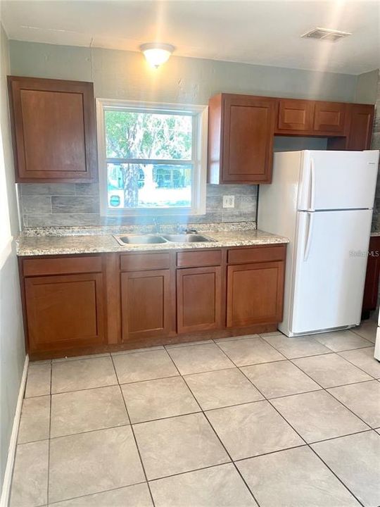 En Venta: $250,000 (2 camas, 1 baños, 889 Pies cuadrados)