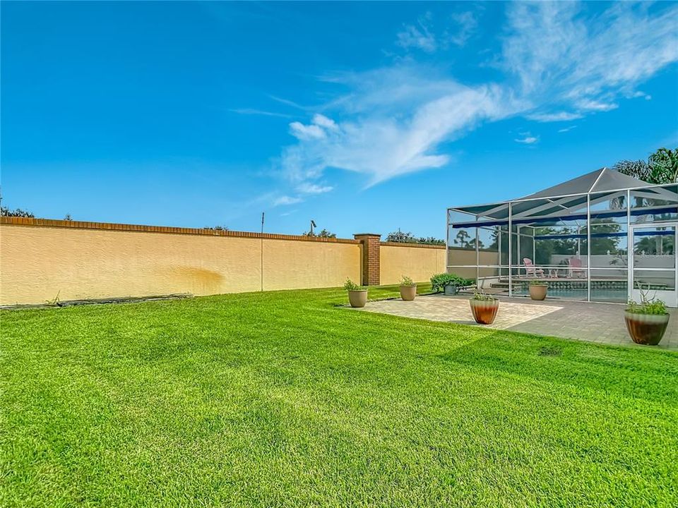 En Venta: $550,000 (4 camas, 3 baños, 2116 Pies cuadrados)