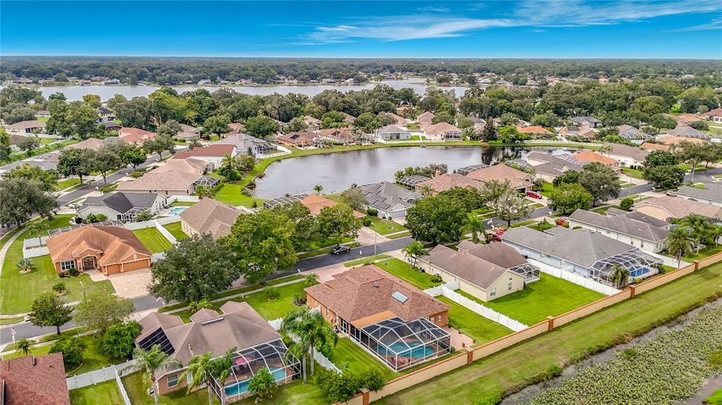En Venta: $550,000 (4 camas, 3 baños, 2116 Pies cuadrados)